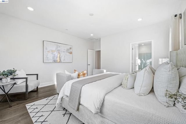 37629 37629 Breakers Rd, Newark, CA 94560