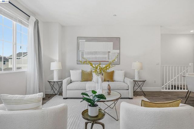 37629 37629 Breakers Rd, Newark, CA 94560