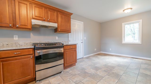 8605 W 139th Court, Cedar Lake, IN 46303