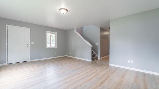 8605 W 139th Court, Cedar Lake, IN 46303