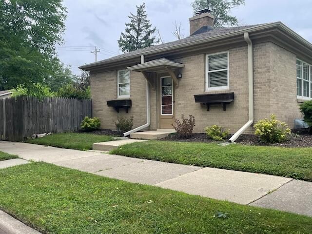 3100 N Wisconsin AVENUE, Racine, WI 53402