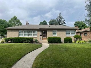 3100 N Wisconsin AVENUE, Racine, WI 53402