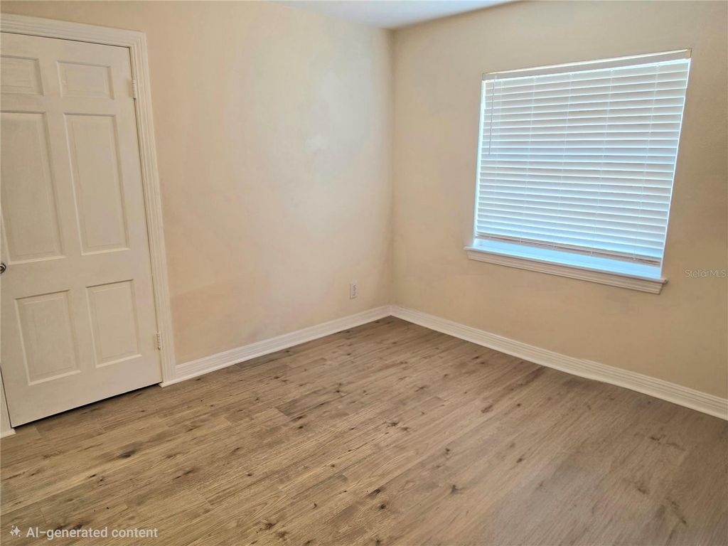 Image 17 of property listing at 100 ALACHUA DRIVE, Winter Haven, FL 33884