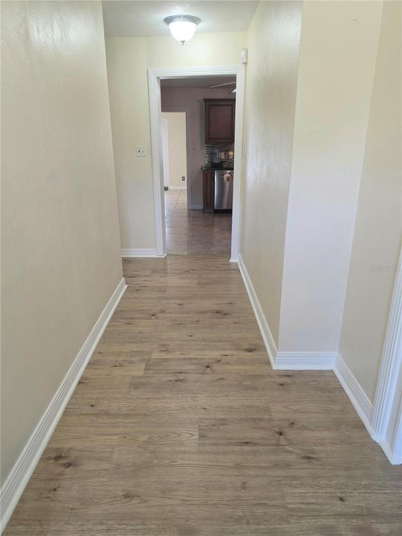 Image 18 of property listing at 100 ALACHUA DRIVE, Winter Haven, FL 33884