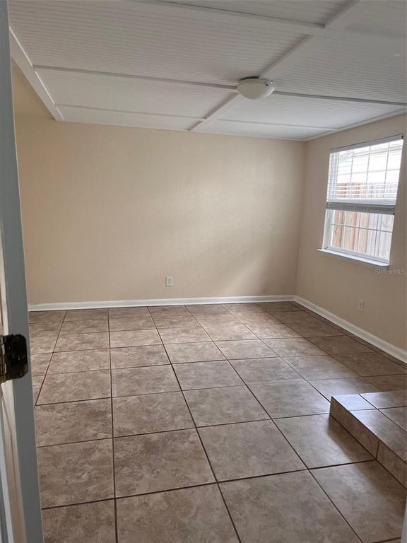 Image 28 of property listing at 100 ALACHUA DRIVE, Winter Haven, FL 33884