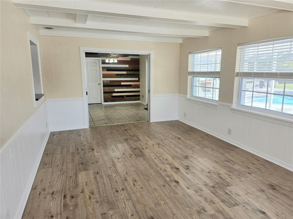 Image 4 of property listing at 100 ALACHUA DRIVE, Winter Haven, FL 33884