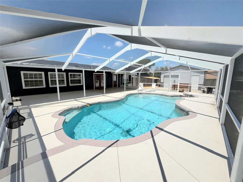 Image 35 of property listing at 100 ALACHUA DRIVE, Winter Haven, FL 33884