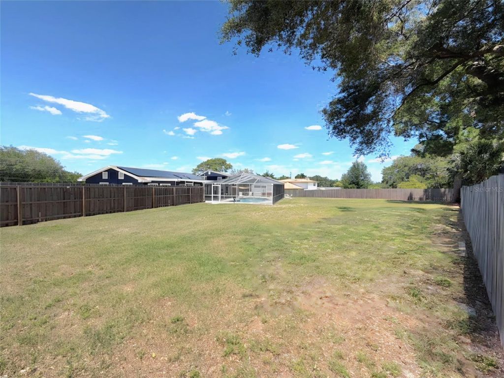 Image 38 of property listing at 100 ALACHUA DRIVE, Winter Haven, FL 33884