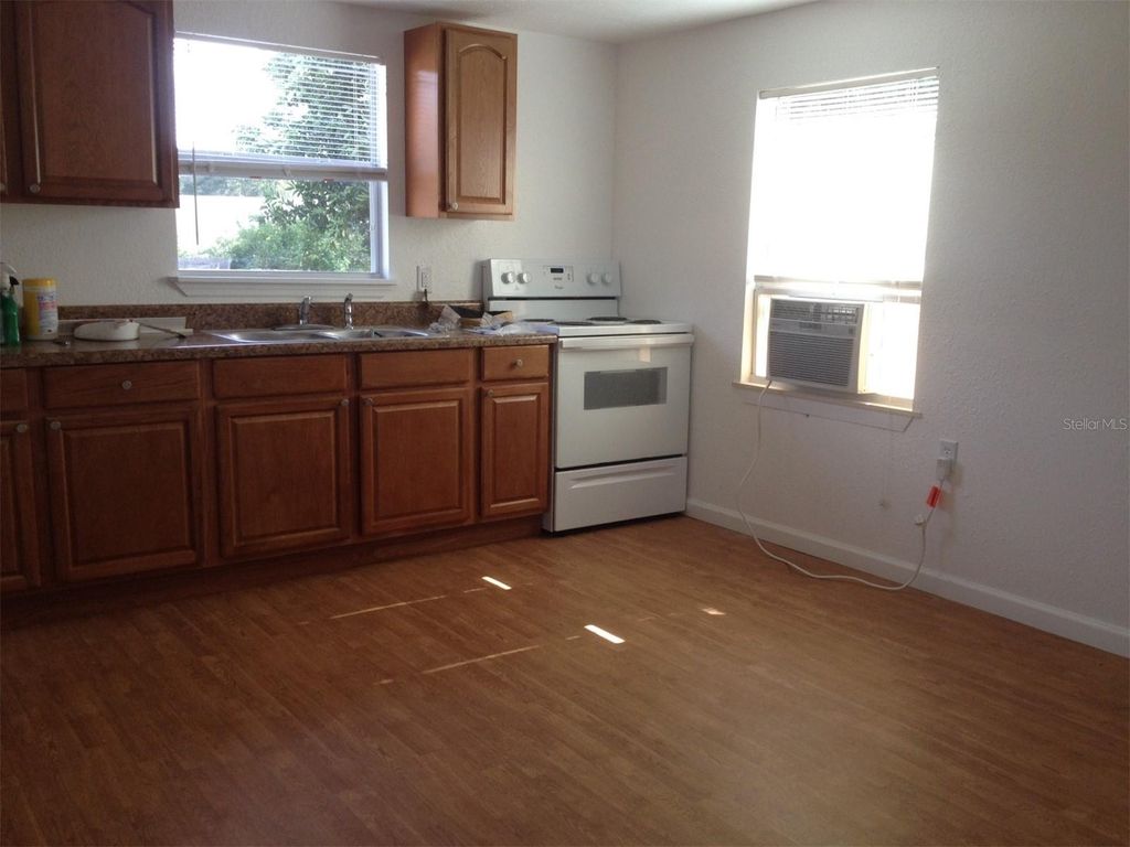 Image 47 of property listing at 100 ALACHUA DRIVE, Winter Haven, FL 33884