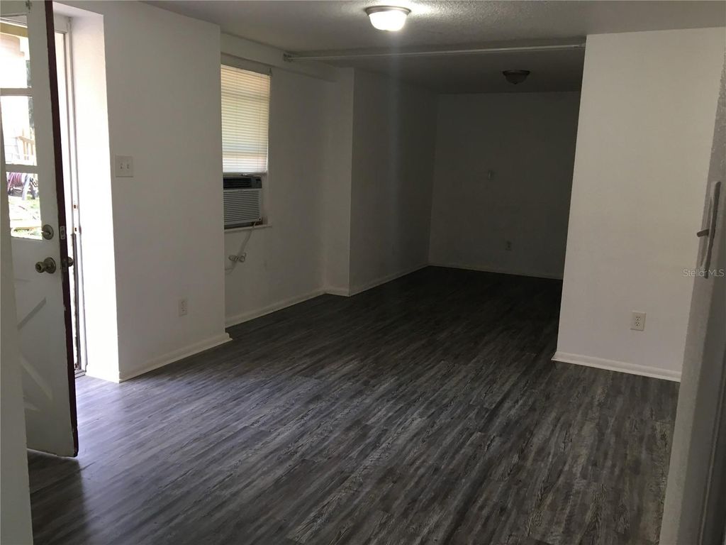 Image 59 of property listing at 100 ALACHUA DRIVE, Winter Haven, FL 33884