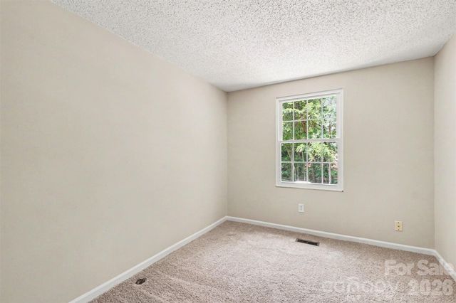 5912 Bayswater Lane, Charlotte, NC 28212