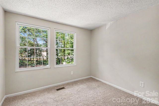 5912 Bayswater Lane, Charlotte, NC 28212
