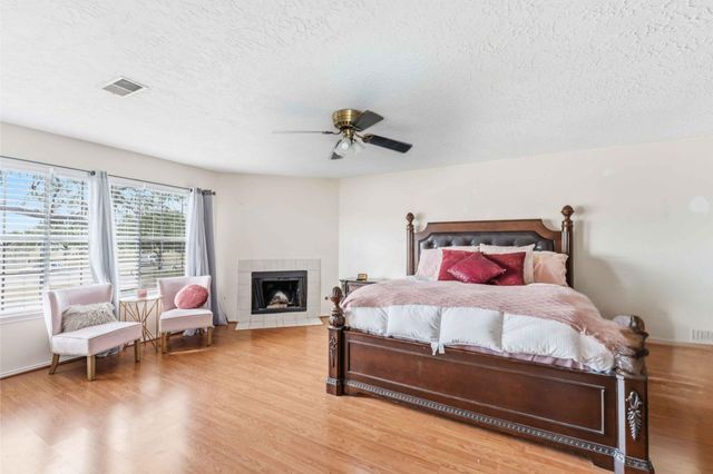1207 Hollowood Lane, Missouri City, TX 77489