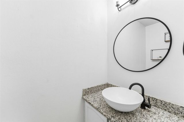 1207 Hollowood Lane, Missouri City, TX 77489