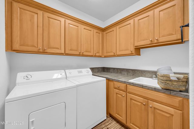 10500 Rue D Flore, Reno, NV 89511