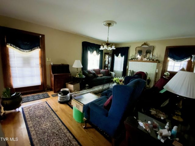 1225 Erwin Highway, Greeneville, TN 37745