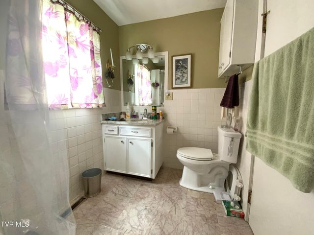 1225 Erwin Highway, Greeneville, TN 37745