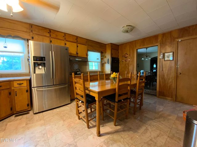 1225 Erwin Highway, Greeneville, TN 37745