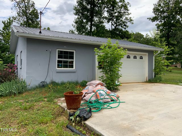 1225 Erwin Highway, Greeneville, TN 37745