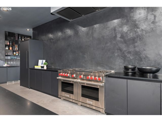 85168 STRAYER Pl, Eugene, OR 97405