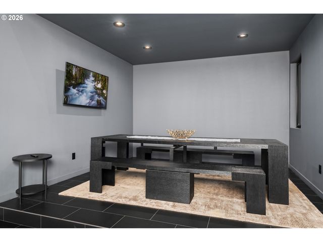 85168 STRAYER Pl, Eugene, OR 97405