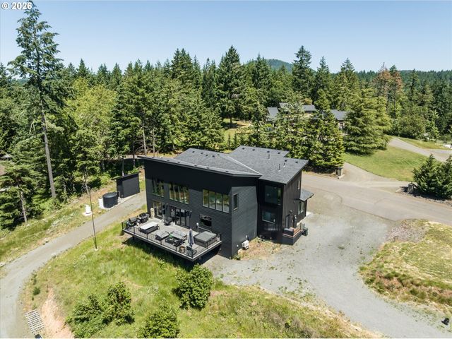 85168 STRAYER Pl, Eugene, OR 97405