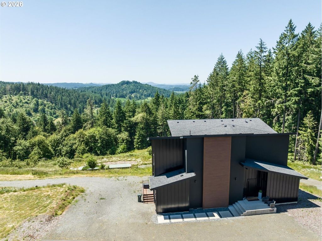 85168 STRAYER Pl, Eugene, OR 97405