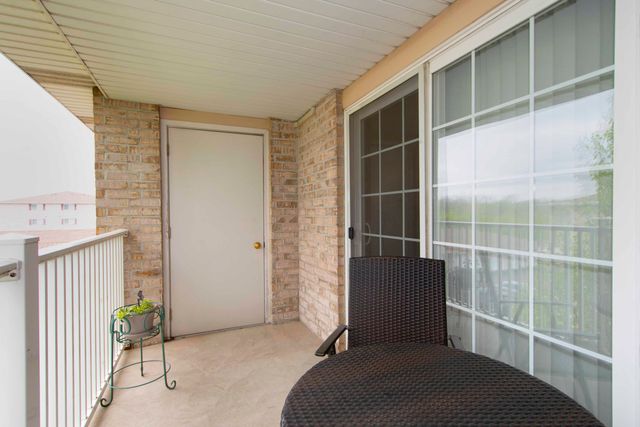 2009 W 75th Place, Merrillville, IN 46410