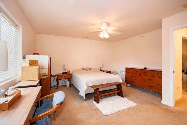 2009 W 75th Place, Merrillville, IN 46410