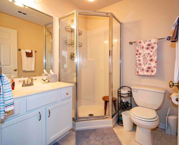 2009 W 75th Place, Merrillville, IN 46410