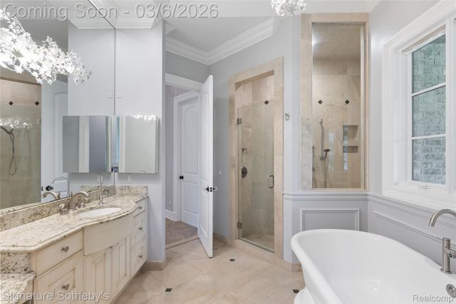 26377 Willowgreen Drive, Franklin Village, MI 48025