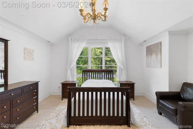 26377 Willowgreen Drive, Franklin Village, MI 48025