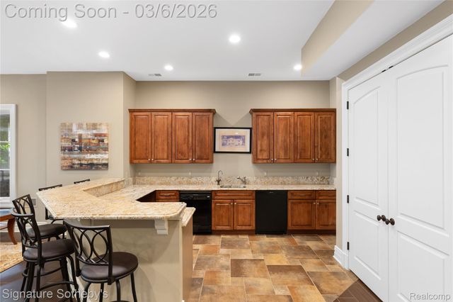 26377 Willowgreen Drive, Franklin Village, MI 48025