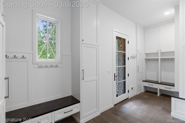 26377 Willowgreen Drive, Franklin Village, MI 48025