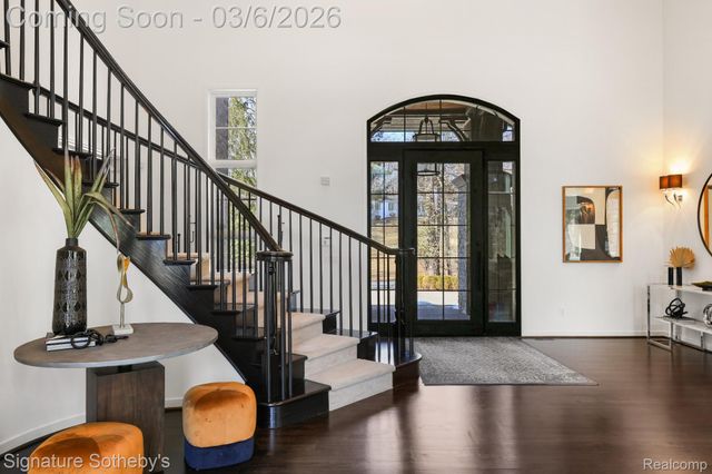 26377 Willowgreen Drive, Franklin Village, MI 48025