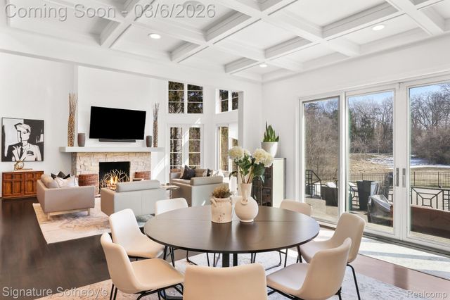 26377 Willowgreen Drive, Franklin Village, MI 48025