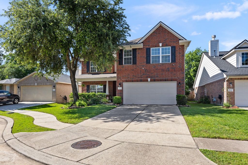 9611 Darbey Trace Drive, Spring, TX 77379
