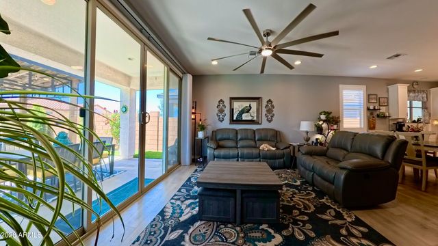 40105 W ELM Drive, Maricopa, AZ 85138