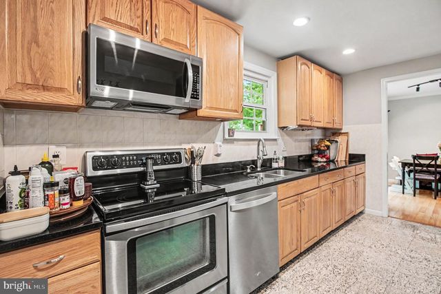 9770 TURNBUCKLE DR, Burke, VA 22015