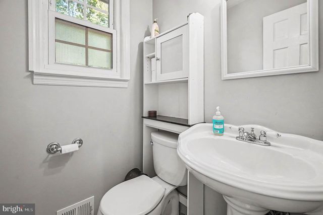 9770 TURNBUCKLE DR, Burke, VA 22015