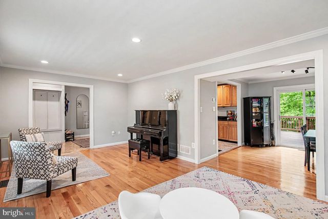 9770 TURNBUCKLE DR, Burke, VA 22015