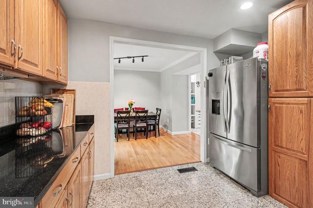 9770 TURNBUCKLE DR, Burke, VA 22015