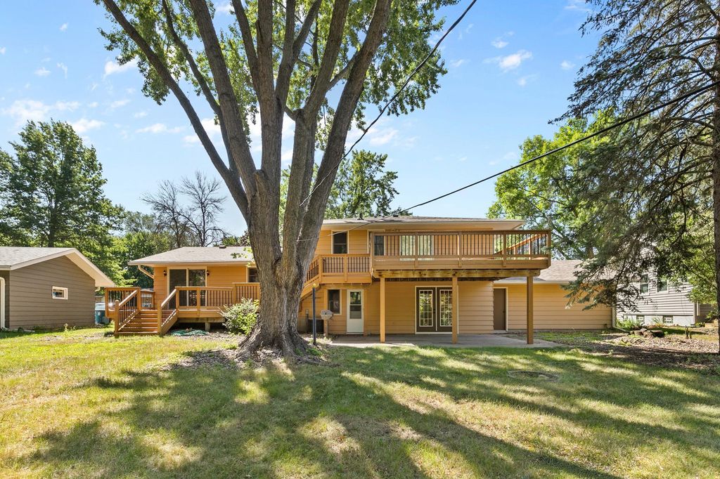 2567 Orchard Lane, White Bear Lake, MN 55110 — photo 2