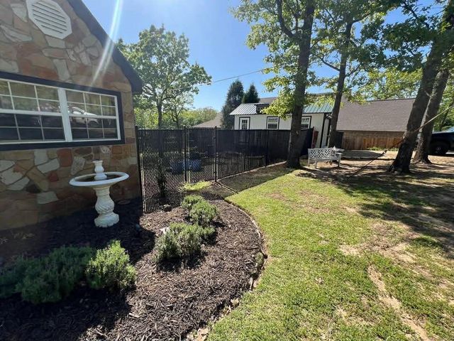 5650 Point Lavista, Malakoff, TX 75148