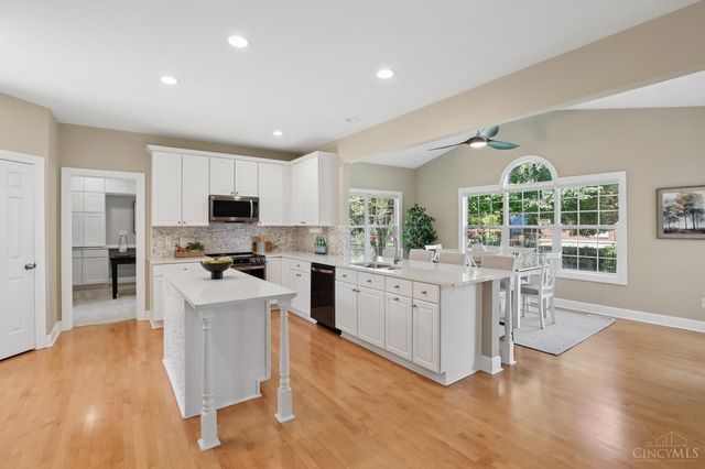 7665 Hunt Club Drive, Deerfield Twp., OH 45040