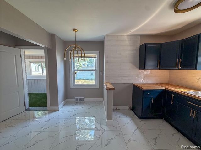 17216 Appoline Street, Detroit, MI 48235
