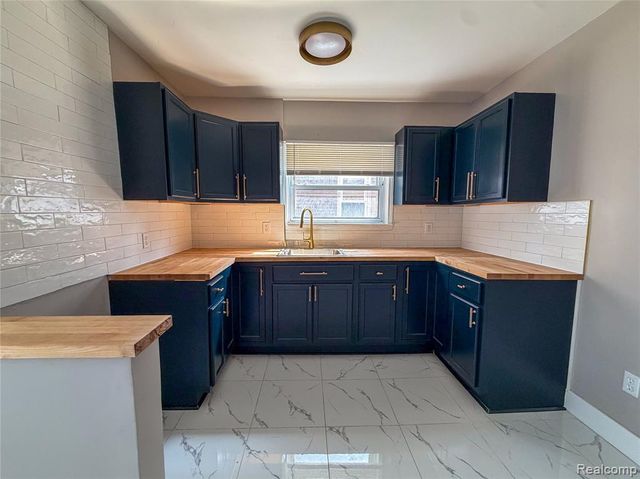 17216 Appoline Street, Detroit, MI 48235