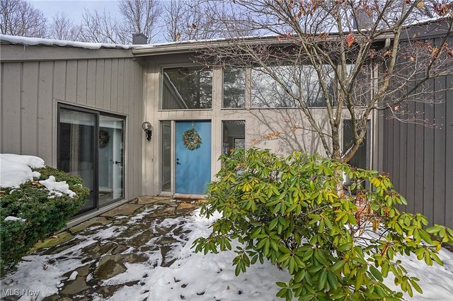 429-53 Honeysuckle Path, Aurora, OH 44202