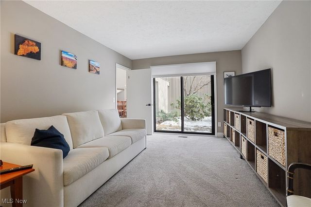 429-53 Honeysuckle Path, Aurora, OH 44202