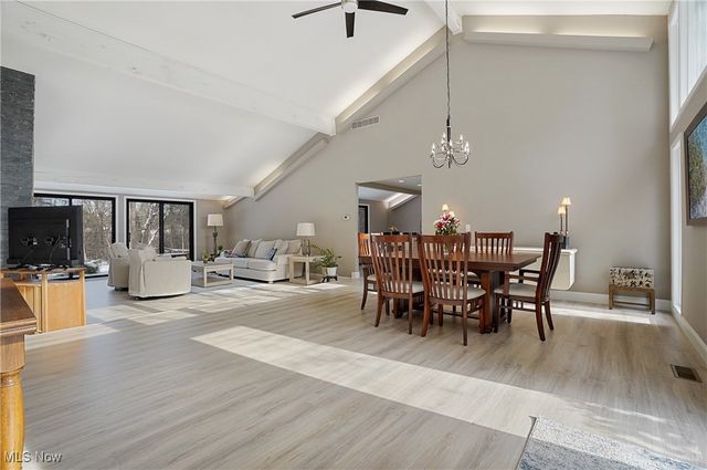 429-53 Honeysuckle Path, Aurora, OH 44202